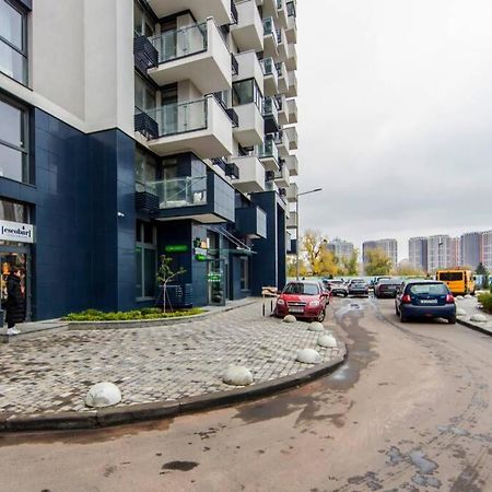 Новые Светлые Апартаменты Метро Славутич Kiev Buitenkant foto