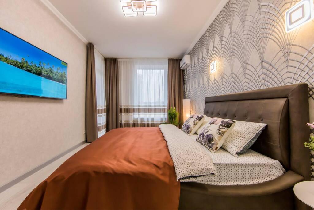Новые Светлые Апартаменты Метро Славутич Kiev Buitenkant foto