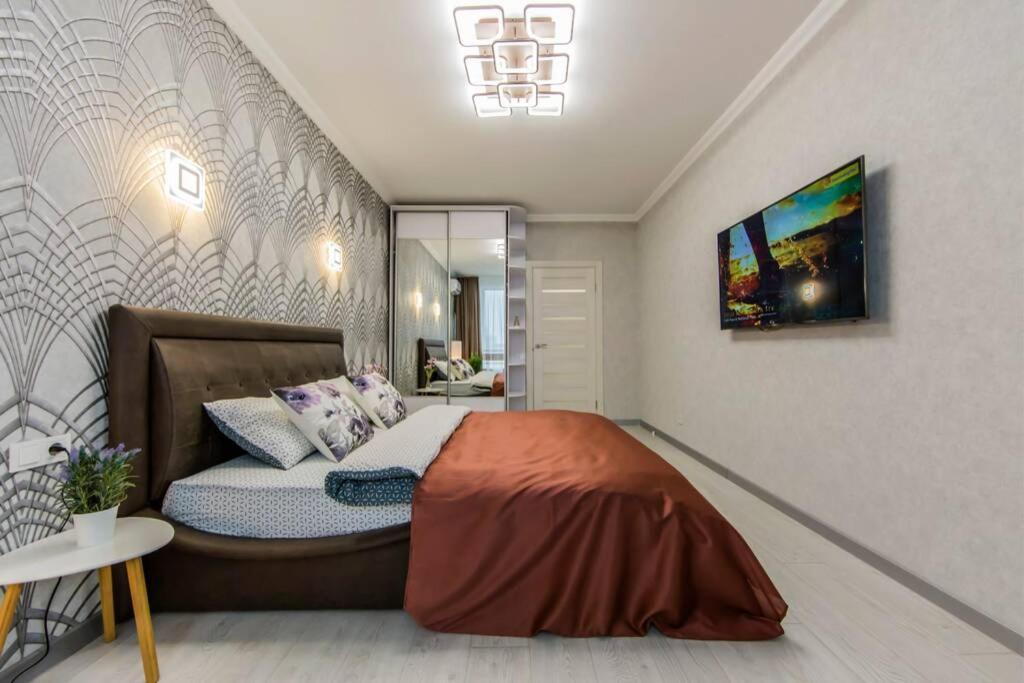 Новые Светлые Апартаменты Метро Славутич Kiev Buitenkant foto